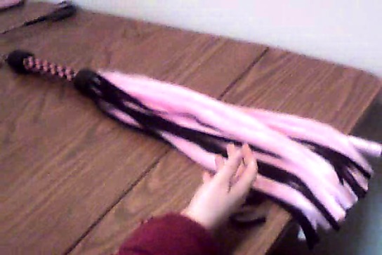 Fluffy Flogger Review