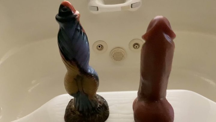 Very Powerful Girthy Thrusting Toy